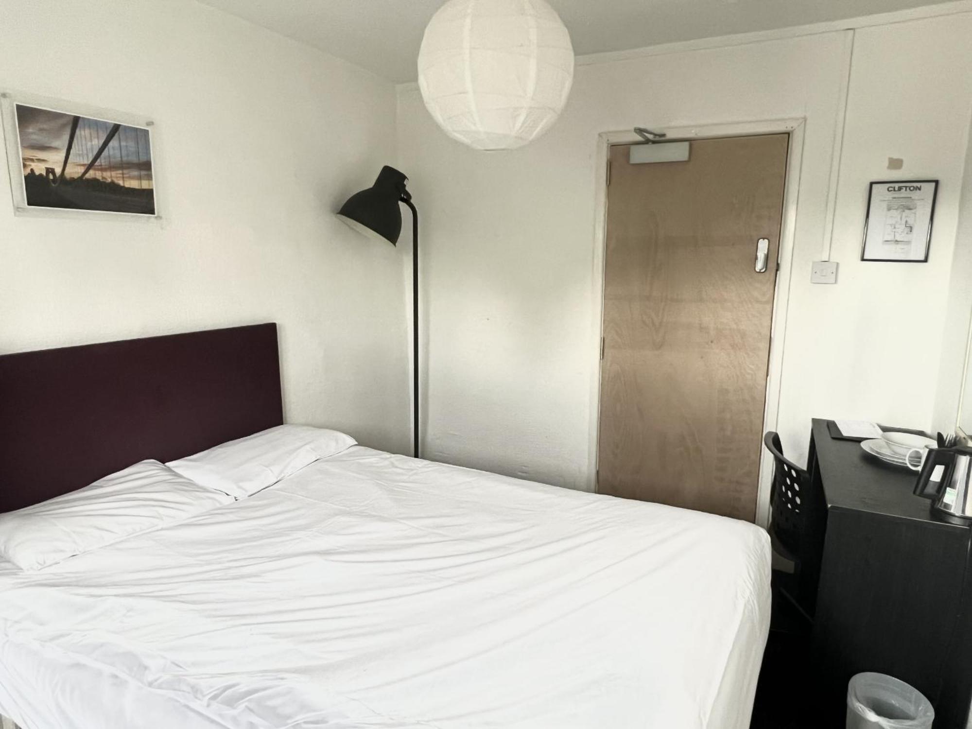 Apartment Westbourne Place - By Clifton Short Lets *